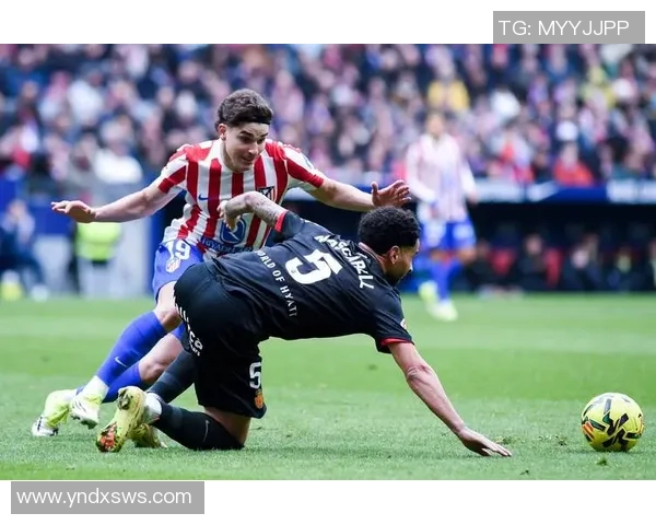 全球主要足球联赛格局演变与竞技水平提升对世界体育产业的深远影响